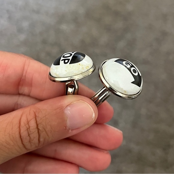 Vintage Duchamp London Cufflinks Go Arrow Stop Sign Black White Round Retro Rare - Picture 4 of 8